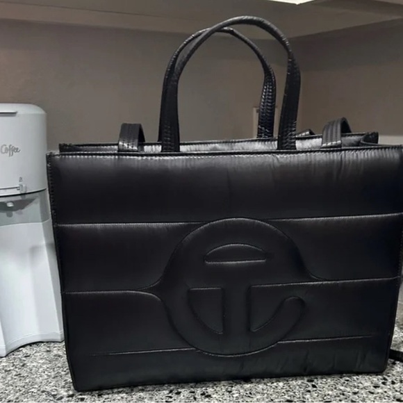 🔥NEW TELFAR‎ Medium Puffer Shopper Tote - Black SOLD OUT! With dust bag - Picture 7 of 8